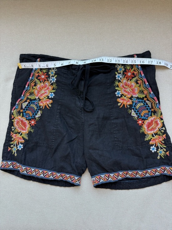 Johnny Was Black Linen Embroidered Floral Drawstring Shorts - Picture 7 of 8